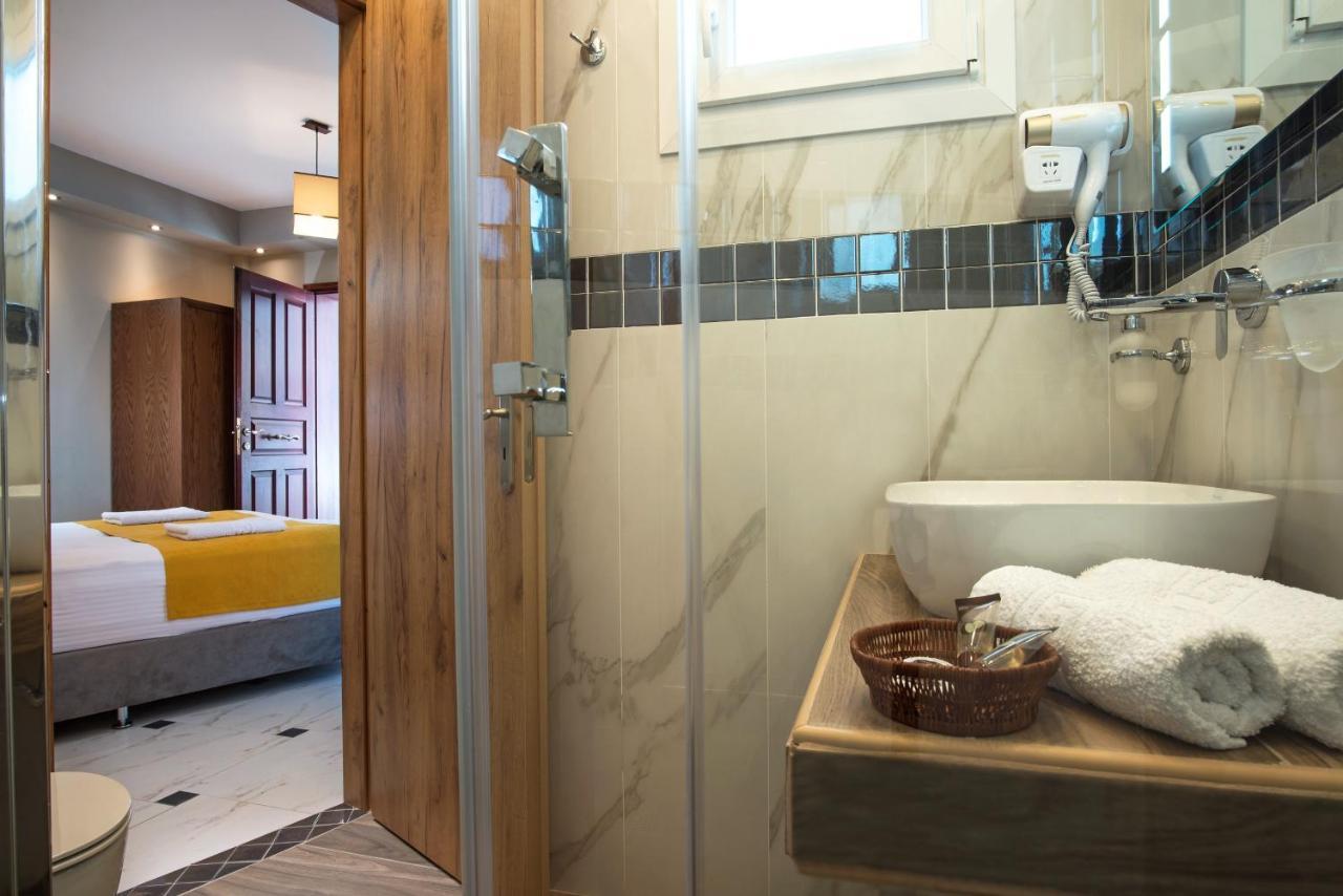Angelica'S Deluxe Rooms In Adamas Kültér fotó