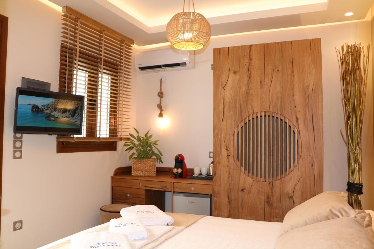 Angelica'S Deluxe Rooms In Adamas Kültér fotó