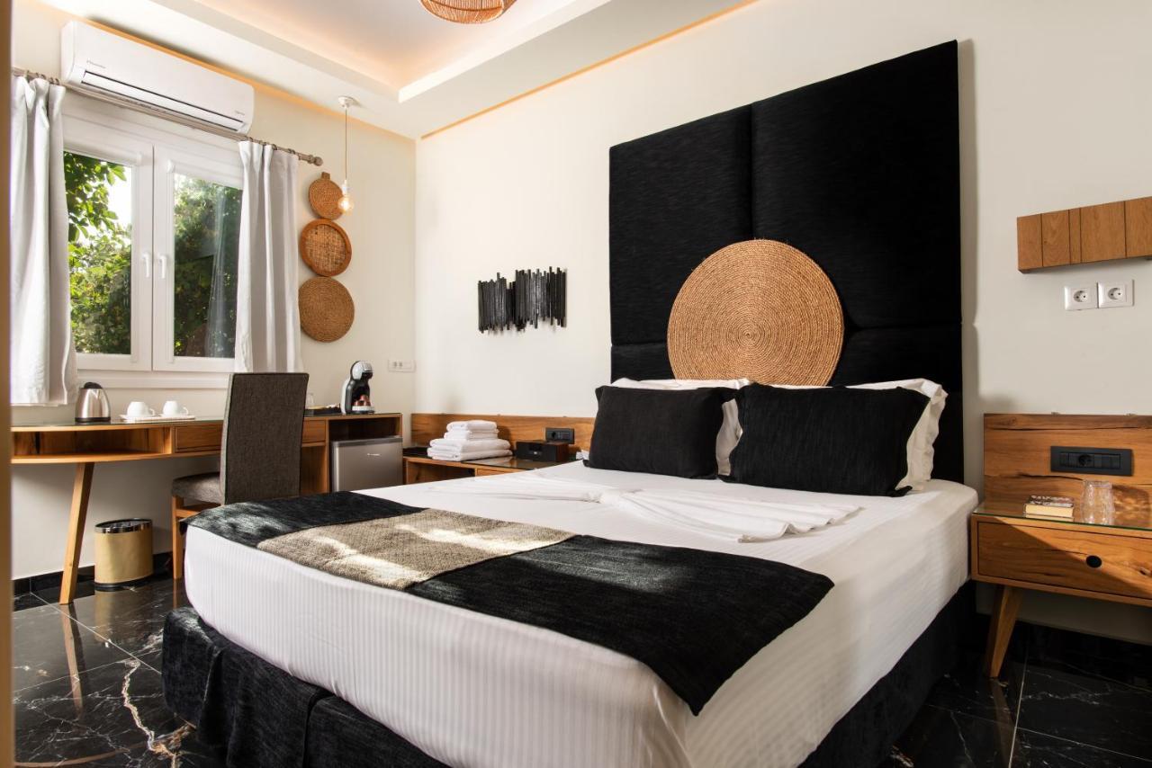 Angelica'S Deluxe Rooms In Adamas Kültér fotó